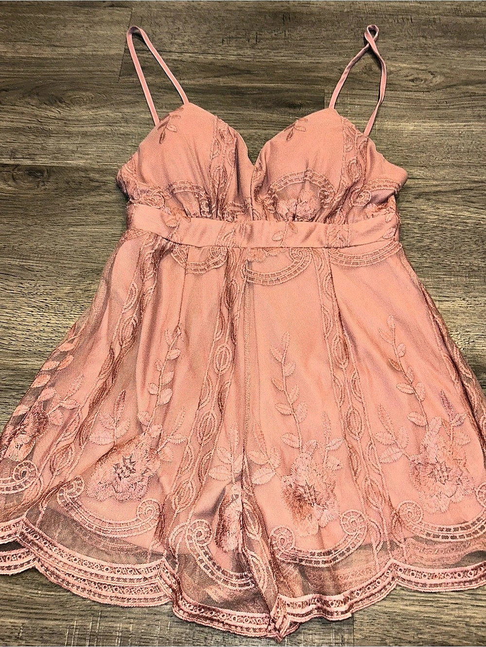Haute Mode Floral Lace Mini Dress in Pink Size Medium NWT